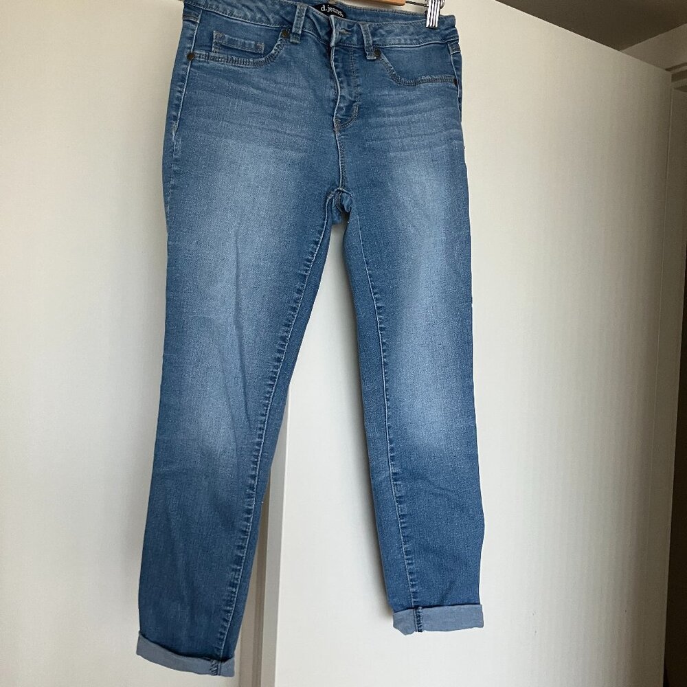 d. jeans Size 4